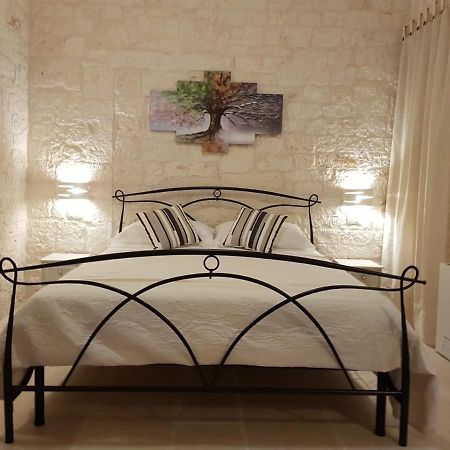 Гостевой дом Trulli Stett Чистернино Экстерьер фото