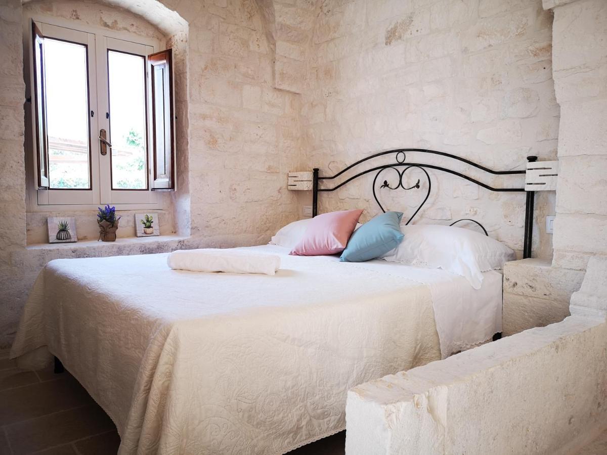 Гостевой дом Trulli Stett Чистернино Экстерьер фото