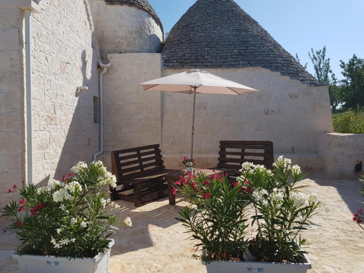 Гостевой дом Trulli Stett Чистернино Экстерьер фото